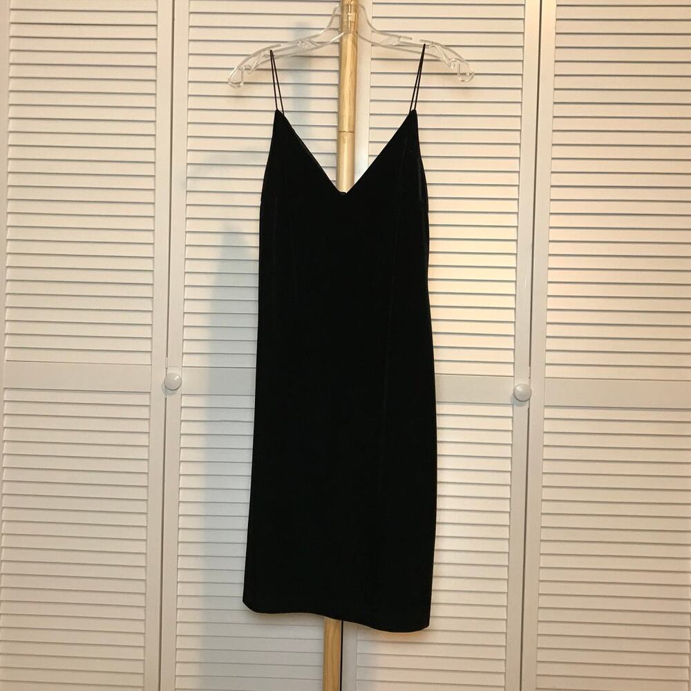 B. Smart Velvet V-Neck Sleeveless Sheath Knee-length Dress L
